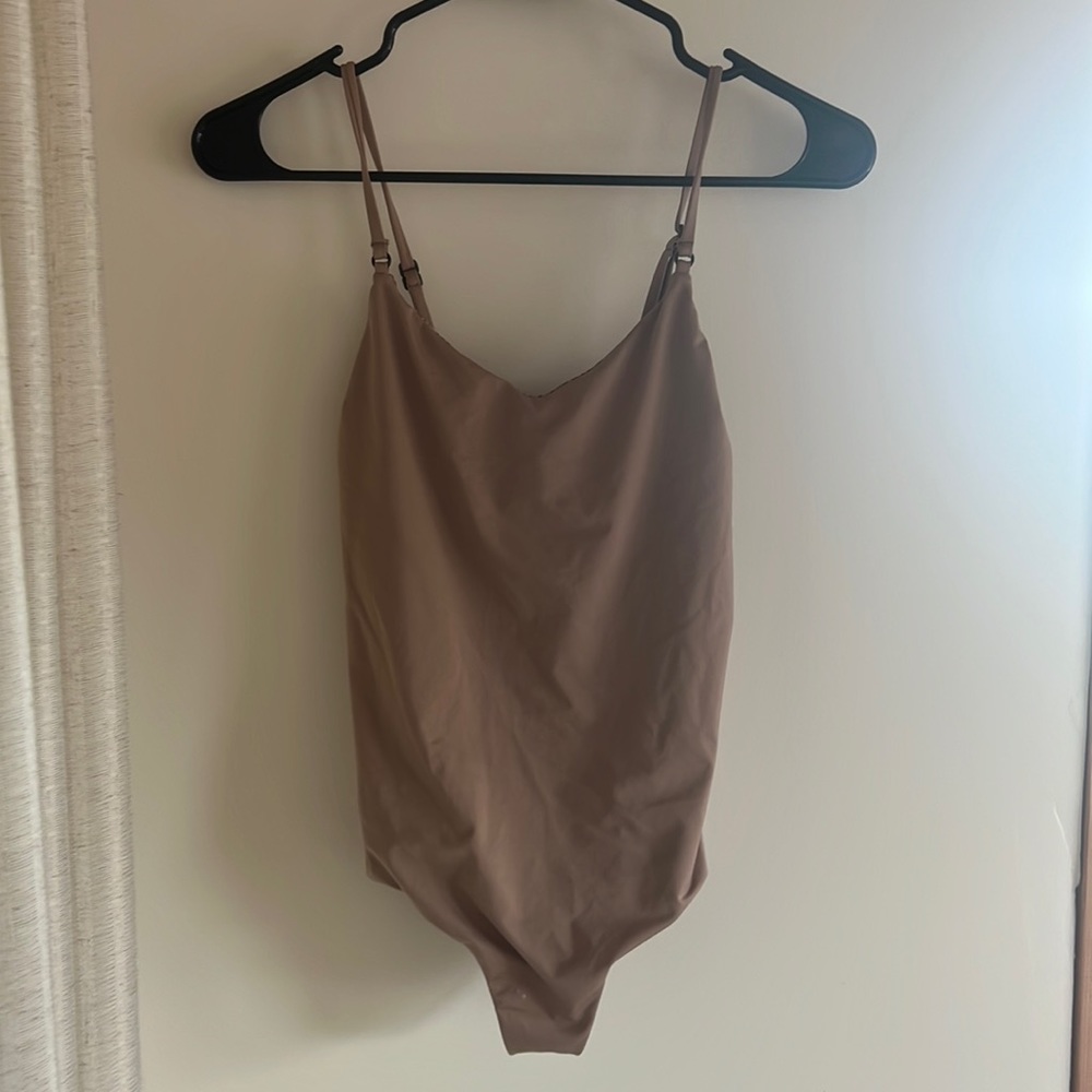 Acacia one piece